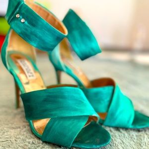 Never worn Badgley Mischka green heels